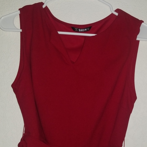 Tops - Picture 3 of 4